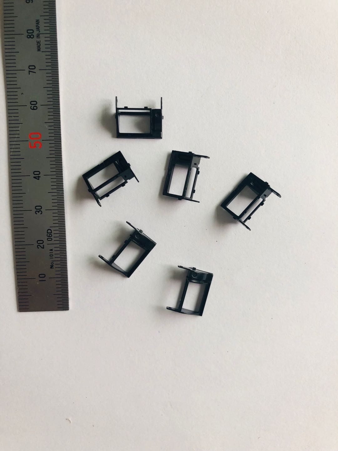 精密部品51