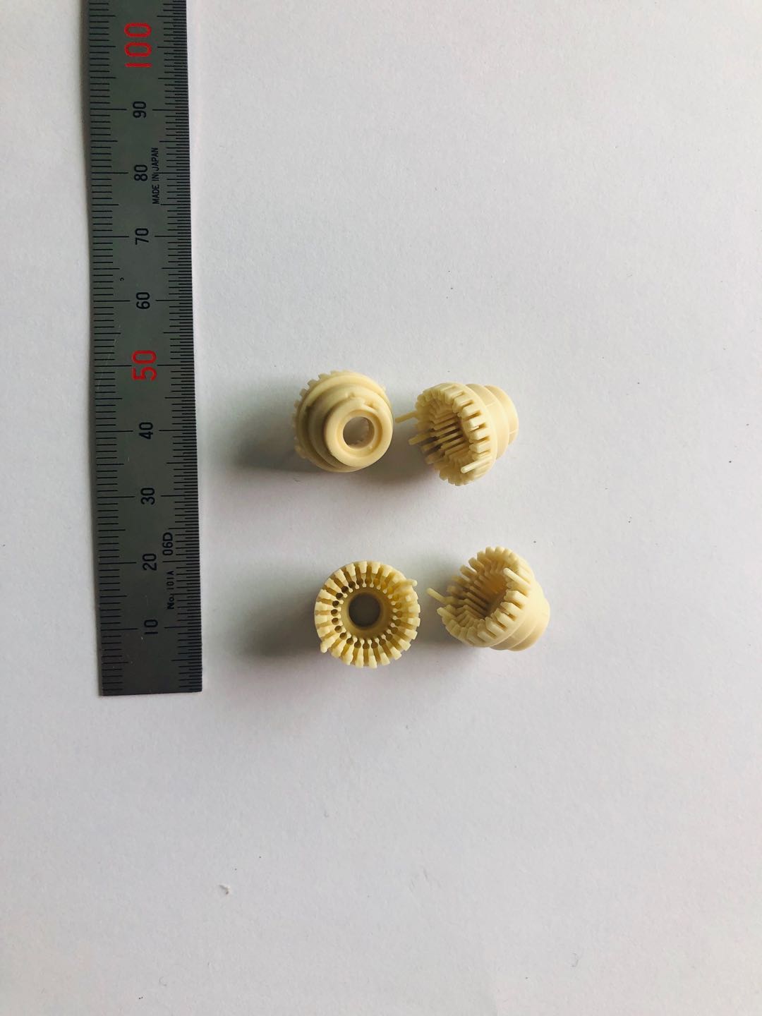 精密结构件36